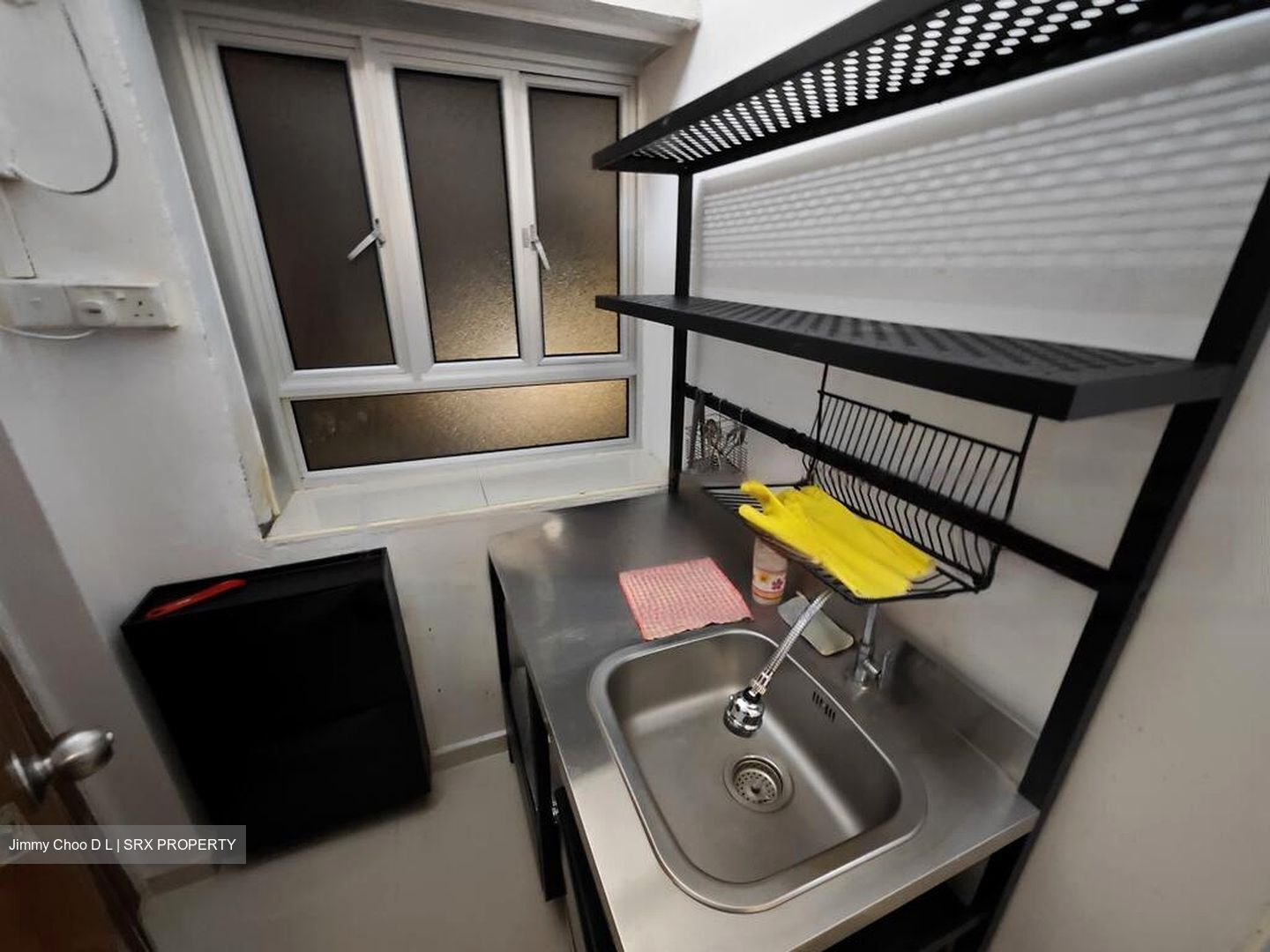 Changi Road (D14), Shop House #466387071